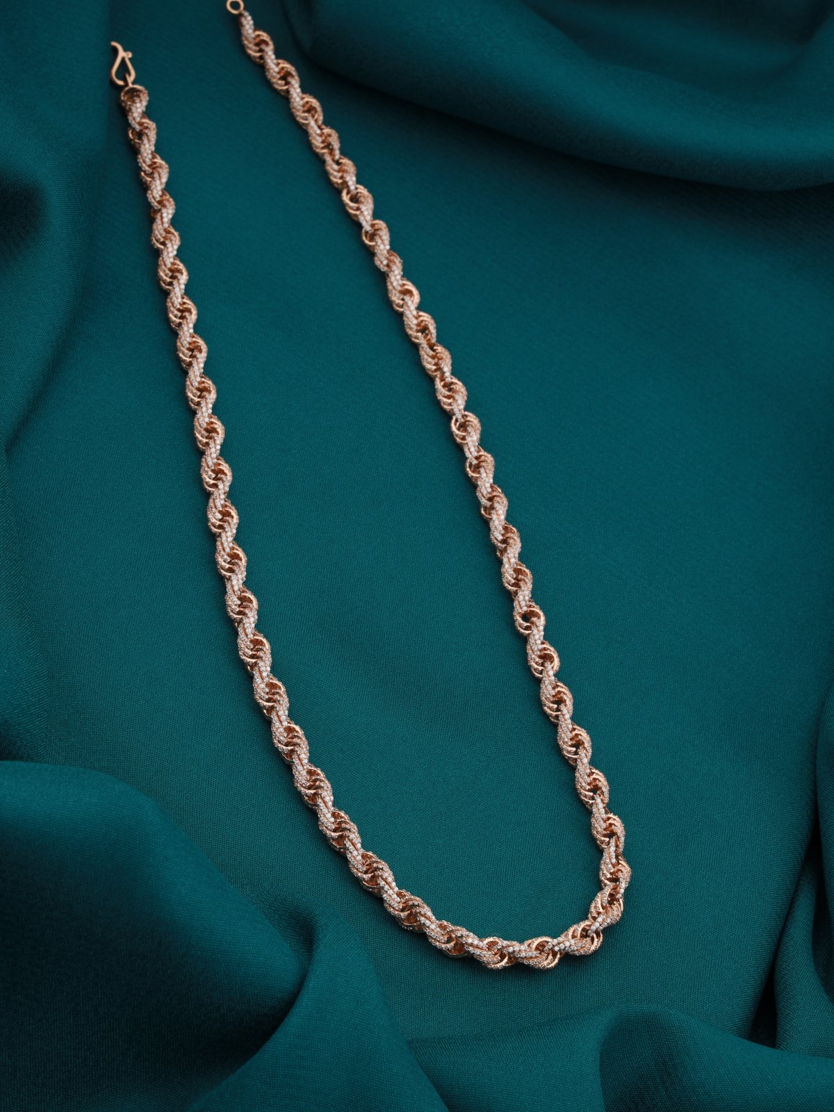 The Eternal Glimmer Rope Chain