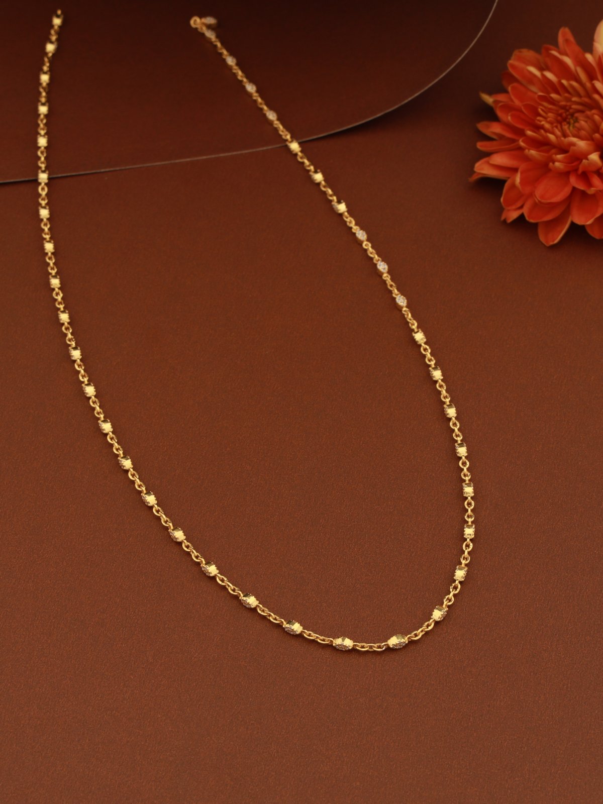 The Luminous Station Chain