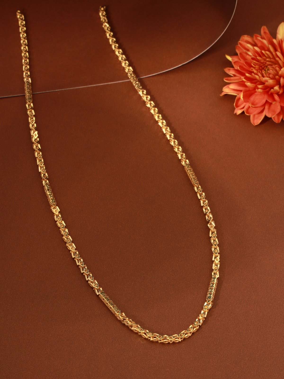 The Gridiron Lattice Chain